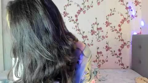 Snapshot of reginamoon12 chatting on December 2025 07:56:02 AM Alisa online show from December 2025 07:56:02 AM