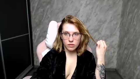 Regina online show from March 2025 06:35:01 AM