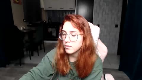 Snapshot of reginasmilee chatting on December 2025 12:40:02 AM Regina online show from December 2025 12:40:02 AM