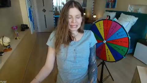 Regina online show from June 2026 06:16:02 AM