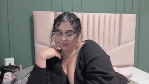 Snapshot of reginavegaa chatting on February 2025 02:54:01 PM reginavegaa online show from February 2025 02:54:01 PM