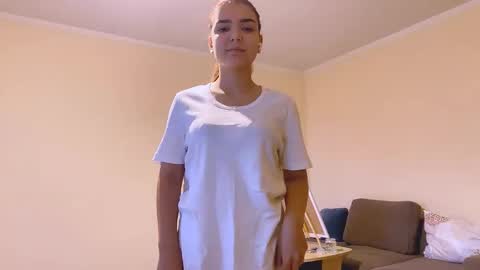 Snapshot of reginelawary chatting on October 2025 01:21:02 PM Regin online show from October 2025 01:21:02 PM
