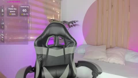 R E I online show from October 2025 12:17:02 PM