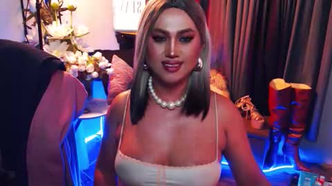 Red Ivy online show from March 2026 08:12:01 PM