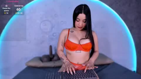 Snapshot of reiinachloe chatting on February 2026 04:52:02 PM reiinachloe online show from February 2026 04:52:02 PM