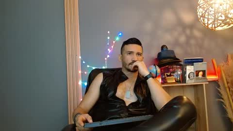   REIKO  online show from March 2026 02:55:01 PM