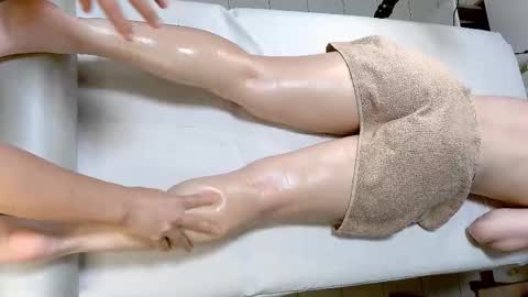 Reina QT online show from November 2025 04:17:02 PM