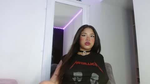 reina_reina online show from September 2025 10:09:01 PM