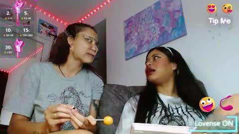 Snapshot of reina_reina chatting on June 2026 02:06:01 AM reina_reina online show from June 2026 02:06:01 AM