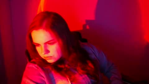 Reina online show from December 2025 12:34:02 PM