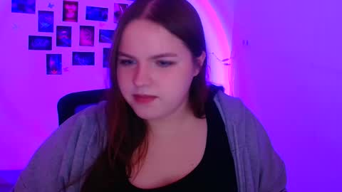 Reina online show from February 2026 06:53:01 AM