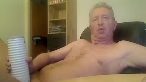 reini7211 online show from June 2026 10:45:02 PM