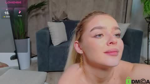 Anna online show from September 2025 03:27:02 PM