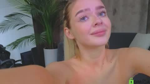 Anna online show from October 2025 02:45:02 PM