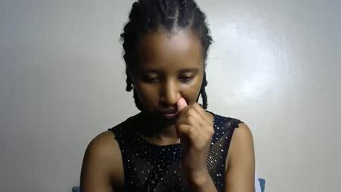 Snapshot of rellings_maya chatting on November 2025 02:10:01 AM rellings-maya online show from November 2025 02:10:01 AM