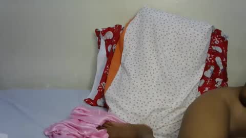 Snapshot of rellings_maya chatting on December 2025 06:28:01 PM rellings-maya online show from December 2025 06:28:01 PM