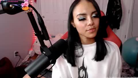 Snapshot of remidarklace chatting on January 2025 08:52:01 AM remidarklace online show from January 2025 08:52:01 AM