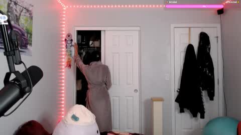 Snapshot of remidarklace chatting on February 2025 11:59:02 PM remidarklace online show from February 2025 11:59:02 PM