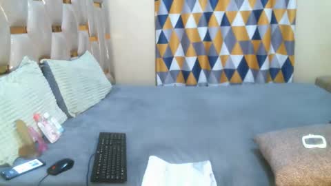 remmyqueen online show from May 2026 08:03:02 PM