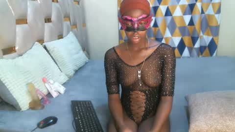 remmyqueen online show from May 2026 03:50:02 PM