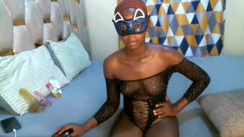 remmyqueen online show from June 2026 05:27:01 AM