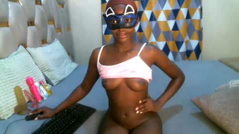 remmyqueen online show from June 2026 07:12:02 PM
