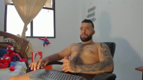 Snapshot of remy_sten chatting on January 2025 09:57:02 PM Rmy Steen online show from January 2025 09:57:02 PM
