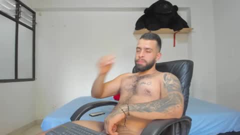 Snapshot of remy_sten chatting on January 2025 09:15:01 PM Rmy Steen online show from January 2025 09:15:01 PM