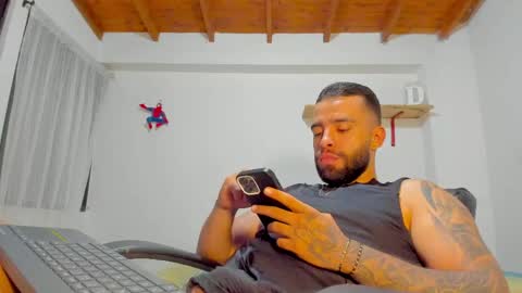 Snapshot of remy_sten chatting on May 2026 01:45:01 AM Rmy Steen online show from May 2026 01:45:01 AM