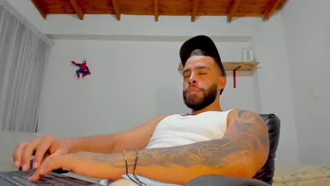 Snapshot of remy_sten chatting on May 2026 01:57:16 AM Rmy Steen online show from May 2026 01:57:16 AM