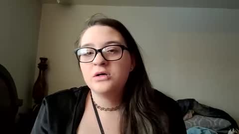 Snapshot of renaexx03 chatting on January 2025 10:40:02 PM renaexx03 online show from January 2025 10:40:02 PM