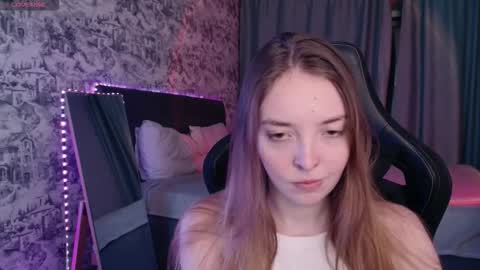 Snapshot of renary_sweet chatting on September 2025 05:23:01 PM Renary online show from September 2025 05:23:01 PM