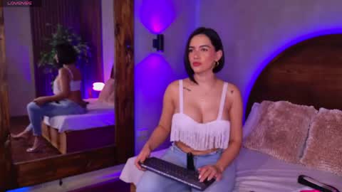 Renata online show from April 2026 10:52:02 AM