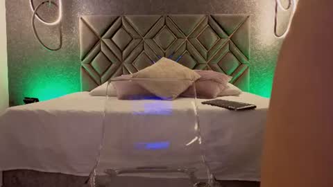 Snapshot of renata_cruz_ chatting on July 2026 11:31:02 AM Renata 3 online show from July 2026 11:31:02 AM