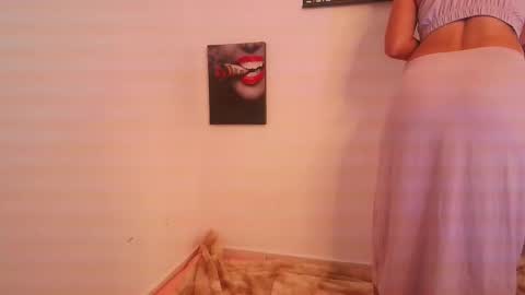 Snapshot of renataj chatting on September 2025 05:50:01 PM renataj online show from September 2025 05:50:01 PM