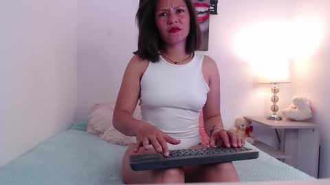 Snapshot of renataj chatting on October 2025 11:34:01 PM renataj online show from October 2025 11:34:01 PM