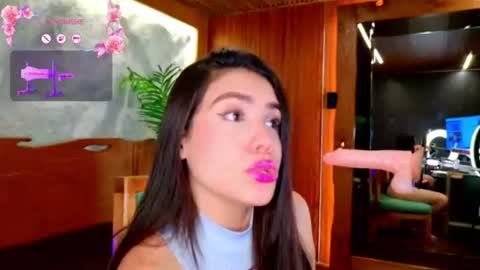 renataleclair online show from June 2026 05:05:01 AM