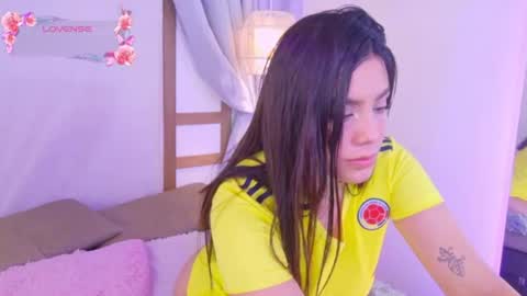 renataleclair online show from June 2026 04:38:01 PM