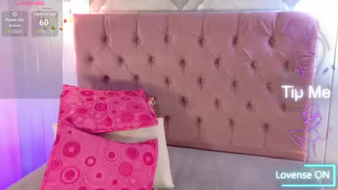 RenataPeach online show from June 2026 02:42:01 AM