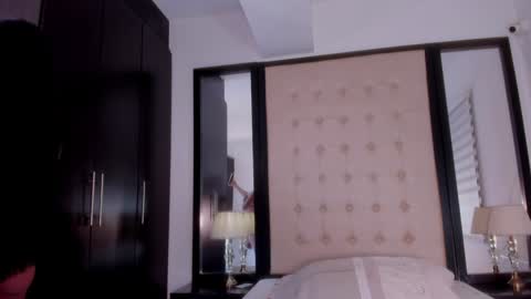 Renata. online show from December 2024 11:00:01 PM