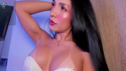 Renata. online show from February 2026 01:45:01 PM