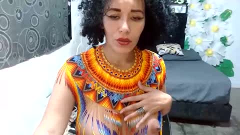 Renatta online show from January 2025 11:16:01 PM