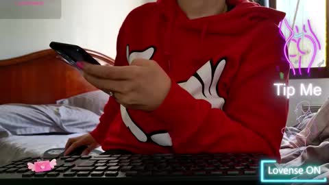 Renatta online show from October 2025 10:23:02 AM