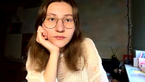 Mia online show from March 2026 01:18:01 PM