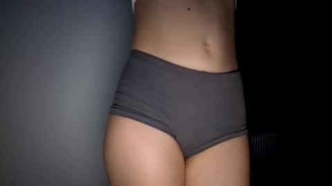 Snapshot of renee_loah chatting on October 2025 08:27:02 PM renee_loah online show from October 2025 08:27:02 PM