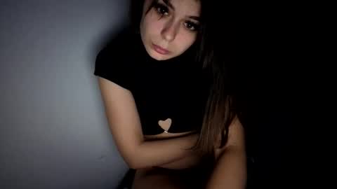 Snapshot of renee_loah chatting on November 2025 10:56:02 PM renee_loah online show from November 2025 10:56:02 PM