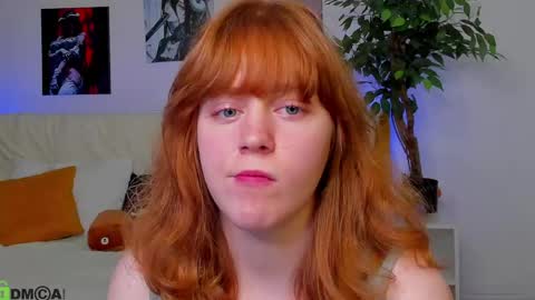 Snapshot of reneefoxy_ chatting on June 2026 07:36:01 AM reneefoxy_ online show from June 2026 07:36:01 AM