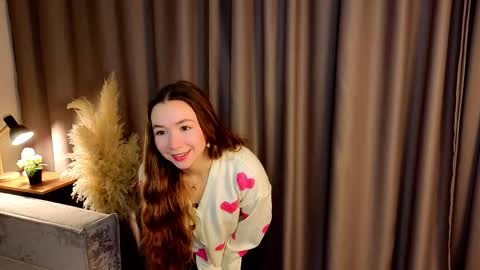 Snapshot of reneemartin chatting on September 2025 07:03:02 AM reneemartin online show from September 2025 07:03:02 AM
