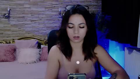 renesmesweet online show from January 2025 03:02:01 PM