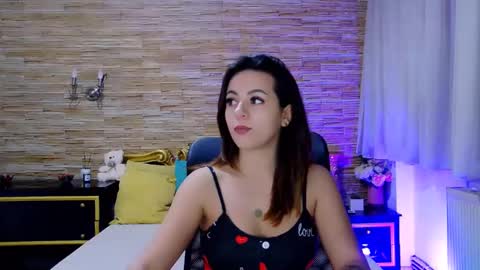renesmesweet online show from February 2025 12:33:01 PM